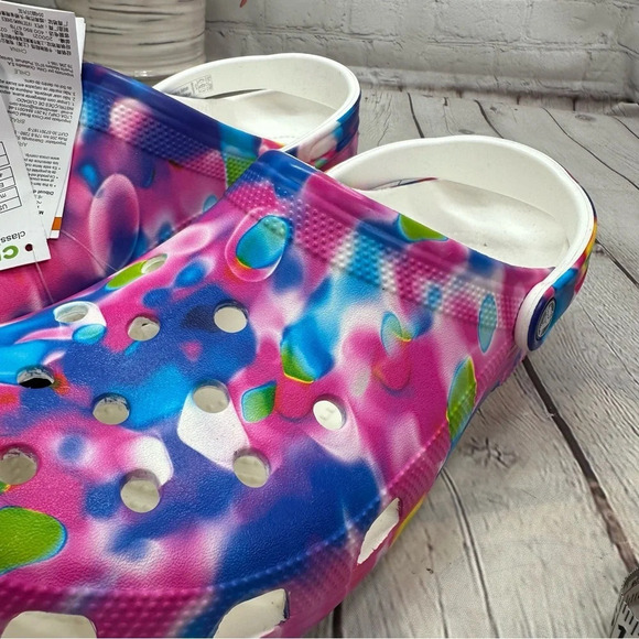 NWT crocs tie dye classic solarized clog sz men\'s 13 main image 6